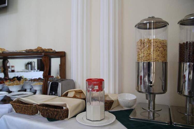 Grand Nur Hotel