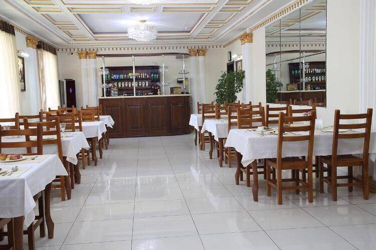 Grand Nur Hotel