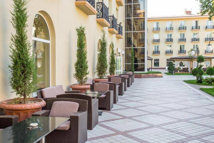 Lotte City Hotel Tashkent Palace