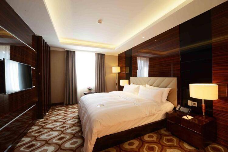 Lotte City Hotel Tashkent Palace