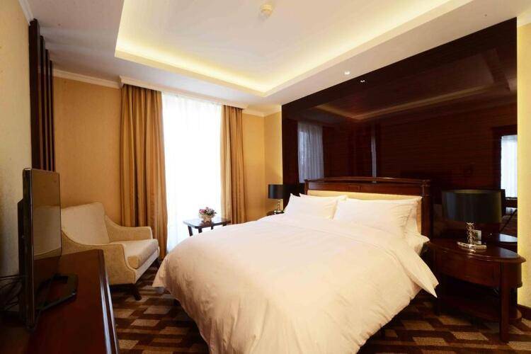 Lotte City Hotel Tashkent Palace