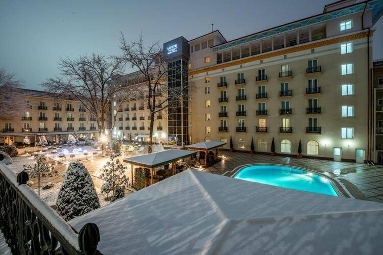 Lotte City Hotel Tashkent Palace