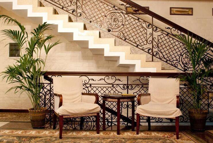 Sharq Hotel