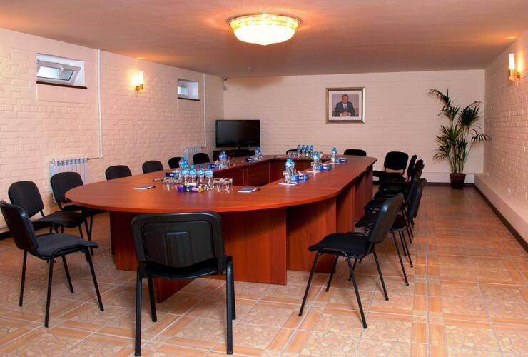 Sharq Hotel
