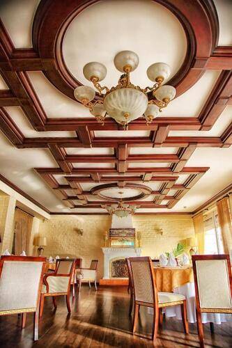 Sharq Hotel