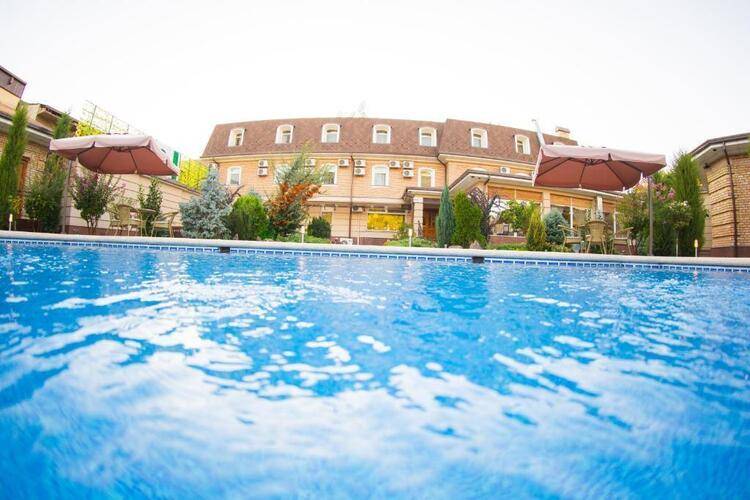 Sharq Hotel