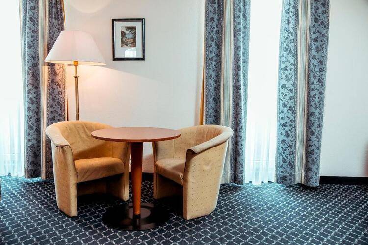 Shodlik Palace Hotel