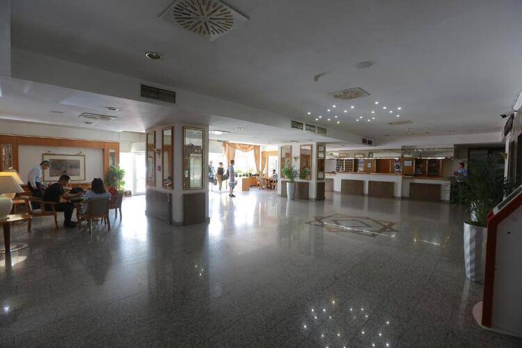 Shodlik Palace Hotel