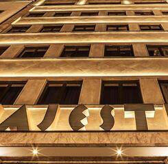 $item['hotel']['name']