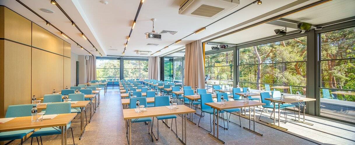 Карманнc - Янтарь Холл (Karmann's Hotel - Yantar Hall)