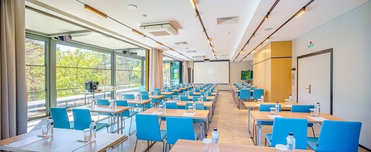 Карманнc - Янтарь Холл (Karmann's Hotel - Yantar Hall)