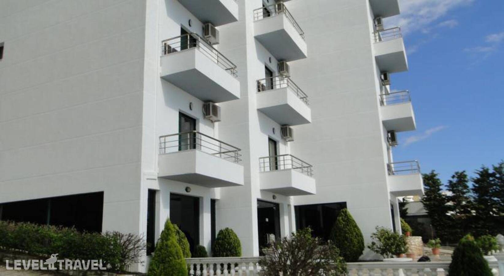 фотографии отеля La Perla Hotel в Албания(Саранда) - фото №1