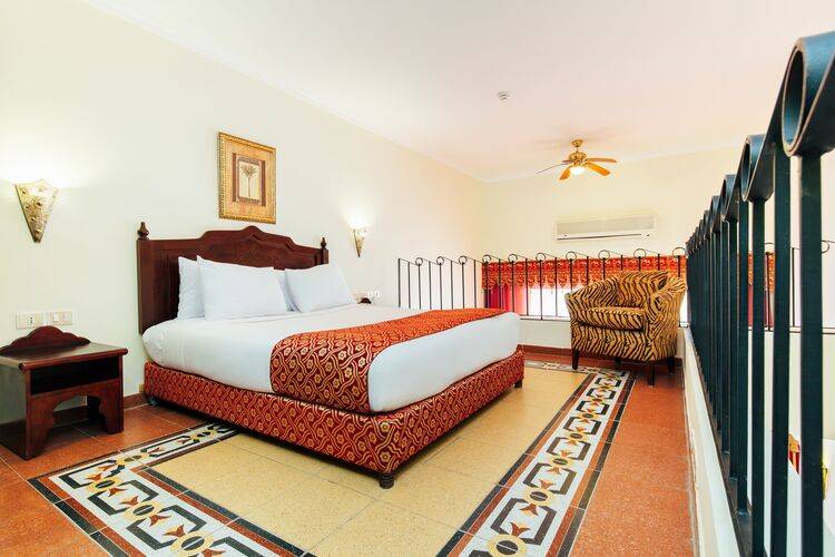 Domina Coral Bay Harem Junior Suite
