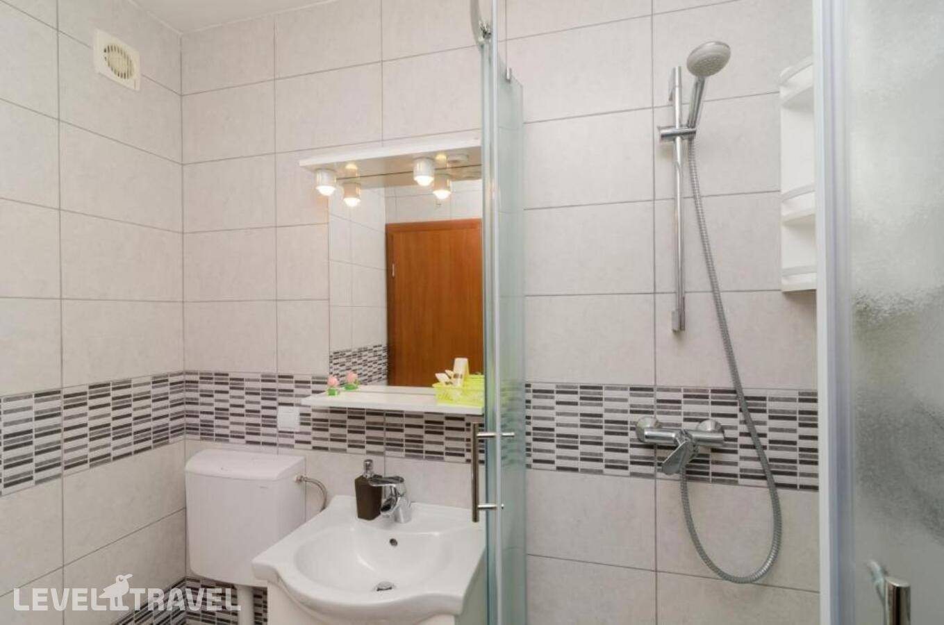 Изображение отеля 8