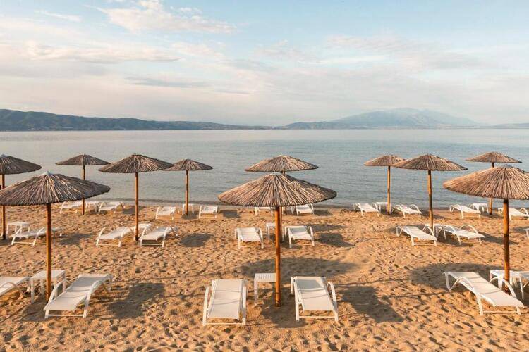Calma Beach Hotel