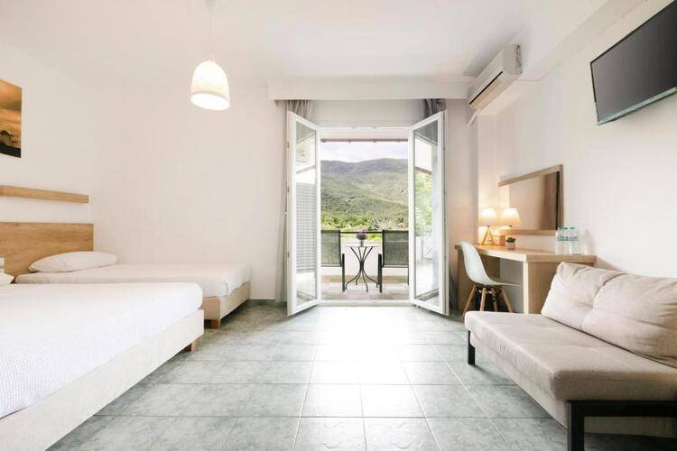 Calma Beach Hotel
