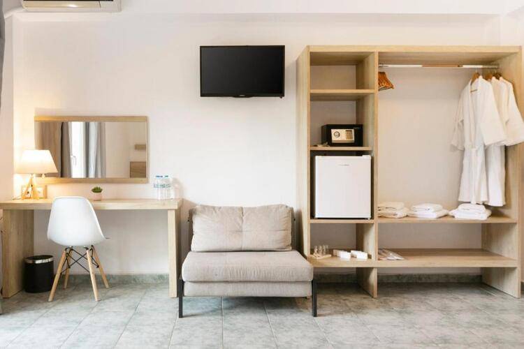 Calma Beach Hotel