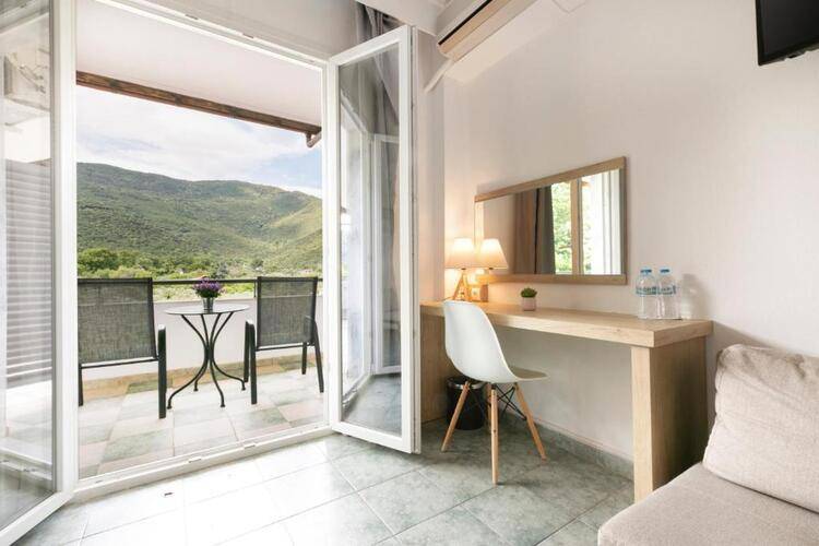 Calma Beach Hotel