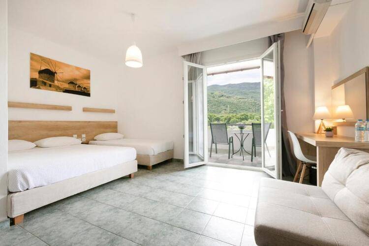Calma Beach Hotel