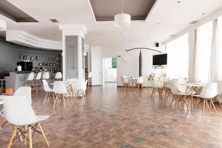 Calma Beach Hotel