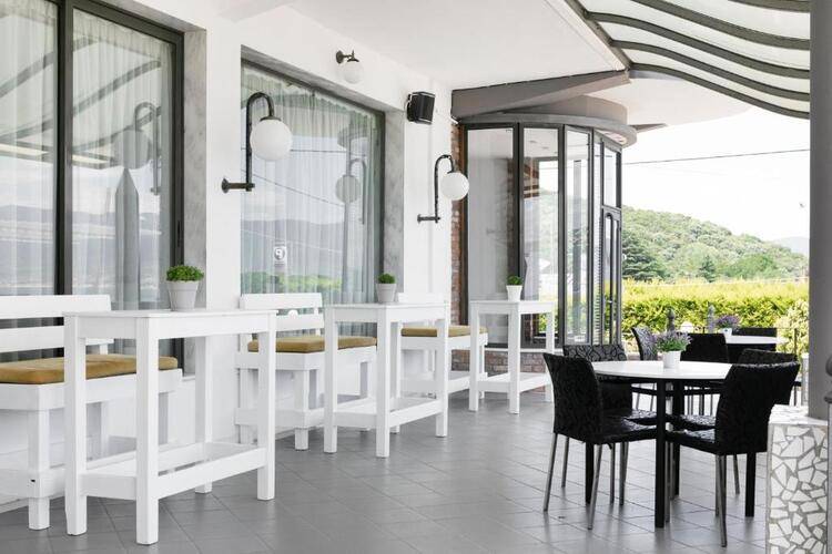 Calma Beach Hotel