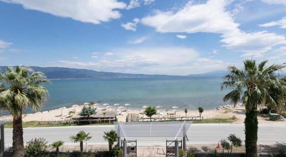 Calma Beach Hotel