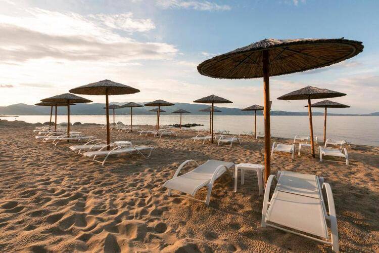 Calma Beach Hotel
