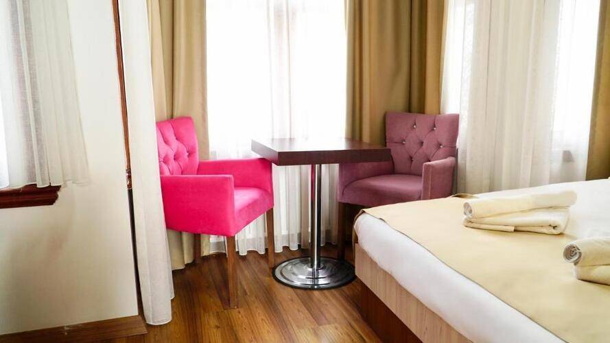 Qonaq Hotel&Suits