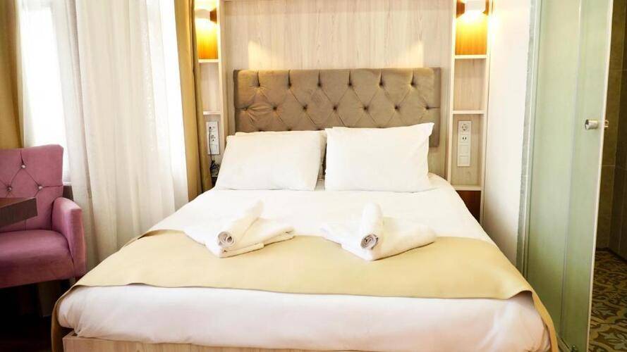 Qonaq Hotel&Suits