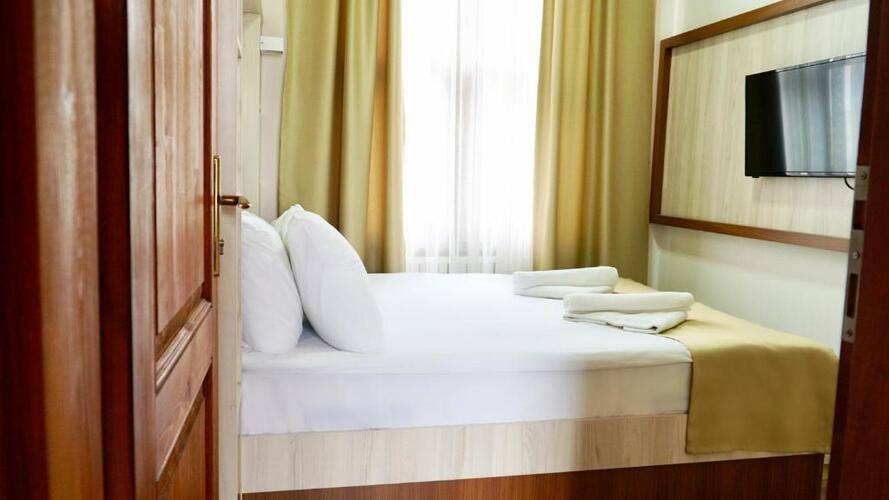Qonaq Hotel&Suits