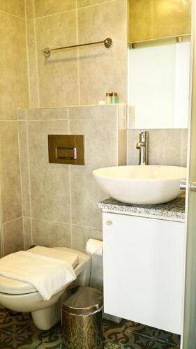 Qonaq Hotel&Suits