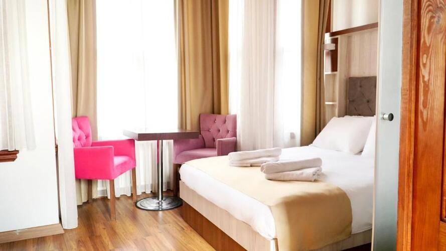 Qonaq Hotel&Suits