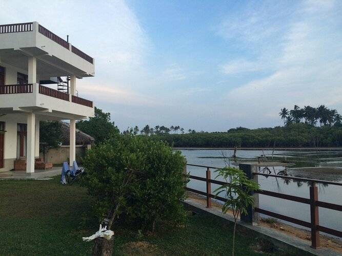 Hideaway Lodge