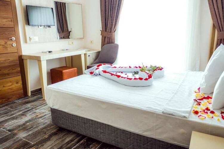 Dream Town Hotel