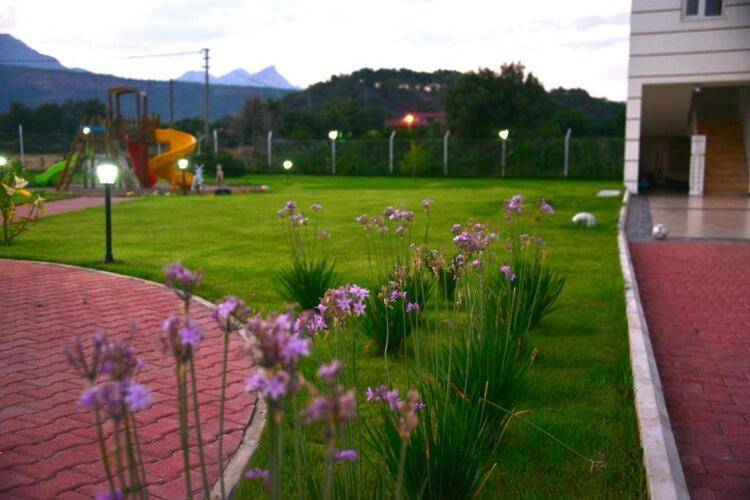 Dream Town Hotel