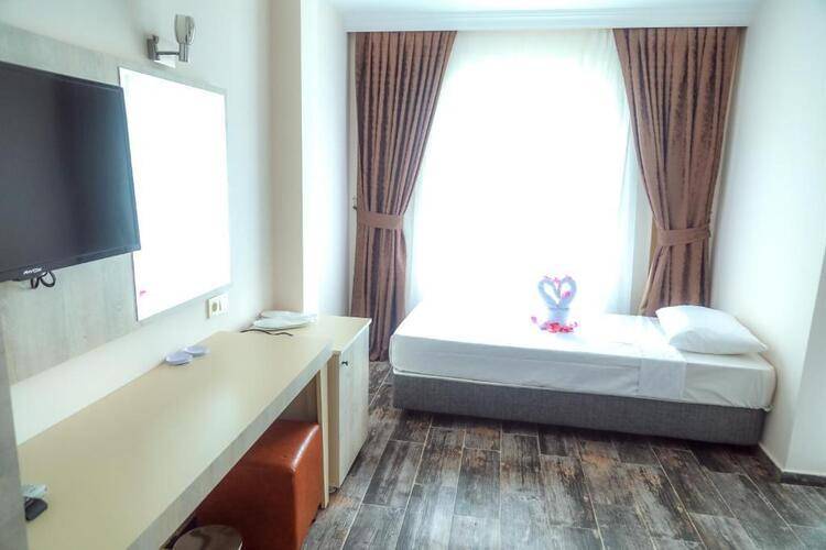 Dream Town Hotel