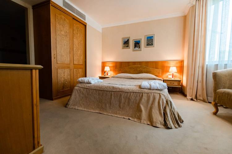 Звездный City Hotel