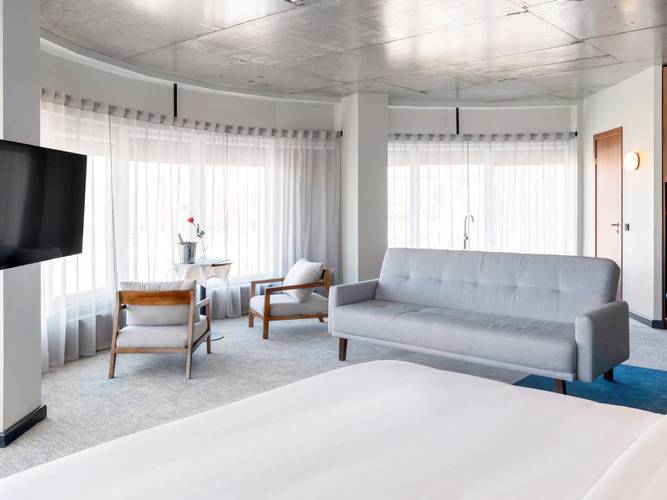 Novotel