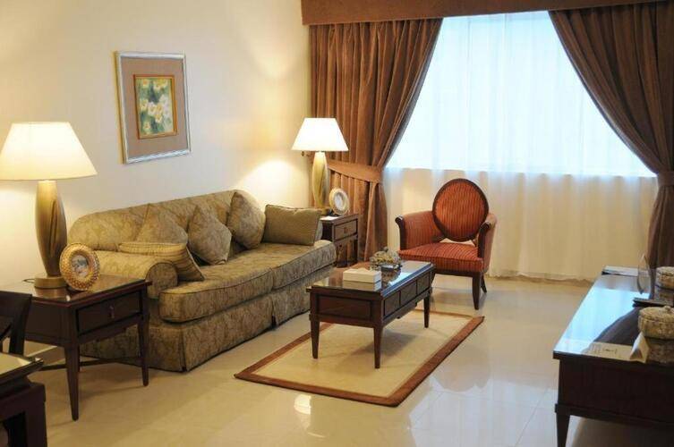 Clifton International Hotel