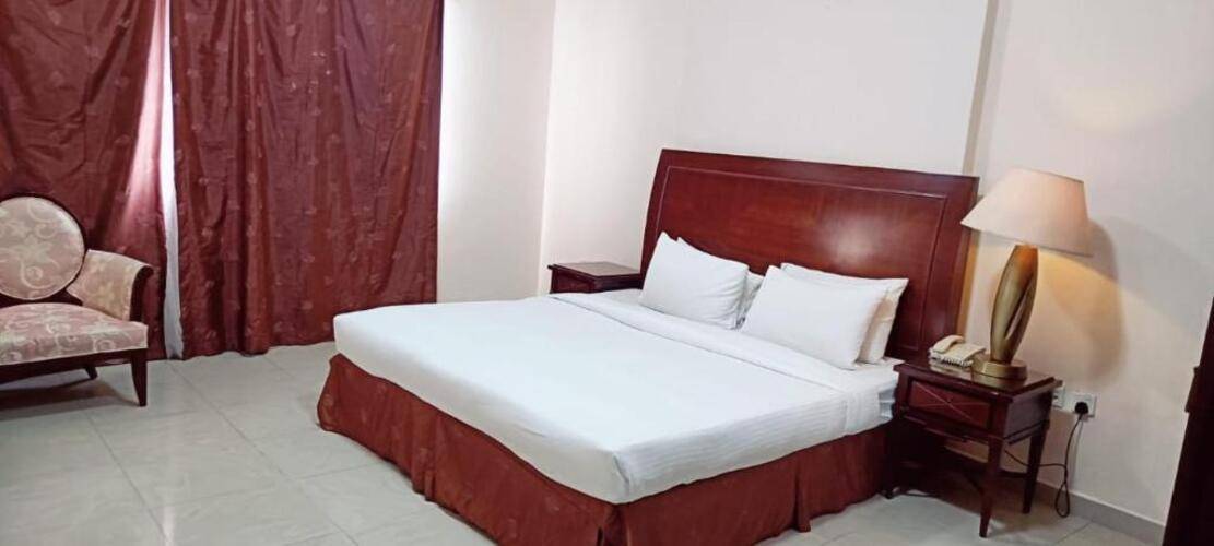 Clifton International Hotel