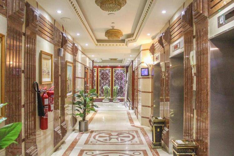 Clifton International Hotel