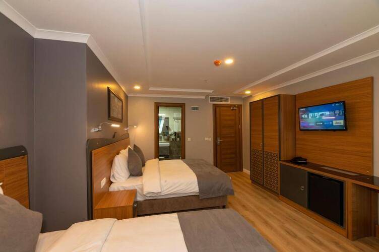 New Emin Hotel