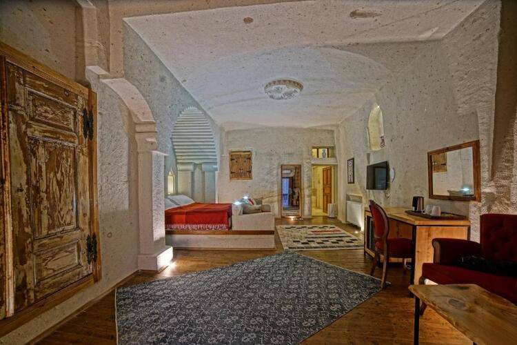 Taru Cave Suites SC