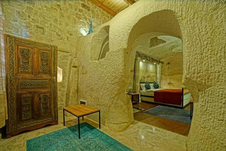 Taru Cave Suites SC