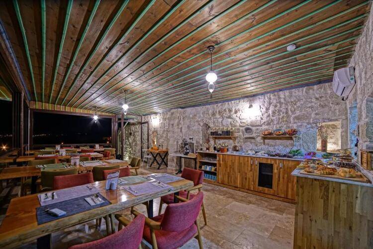 Taru Cave Suites SC