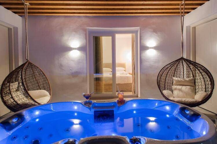 Omnia Mykonos Boutique Hotel & Suites