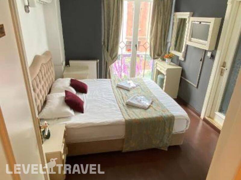 Фотография Le Petite Maison Hotel