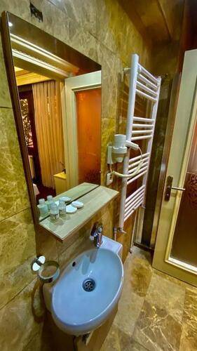 Le Petite Maison Hotel