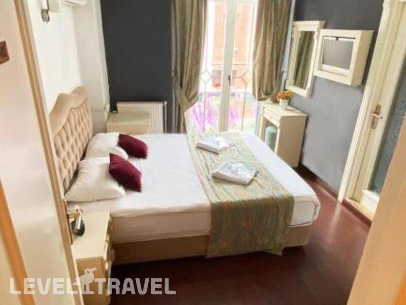 Фотография Le Petite Maison Hotel