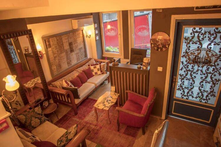 Le Petite Maison Hotel
